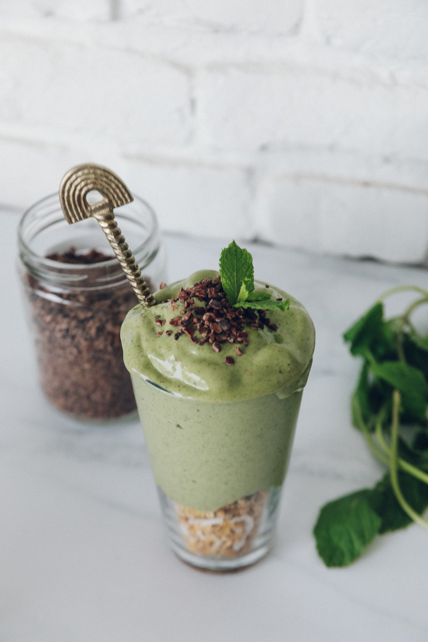 Healthy Mint Choc Chip Smoothie (High-Protein + Vegan!)